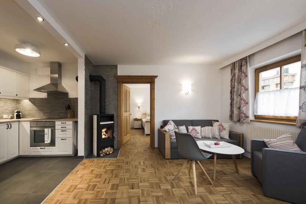 Siebenschlaefer Ferienwohnung Neustift im Stubaital Buitenkant foto
